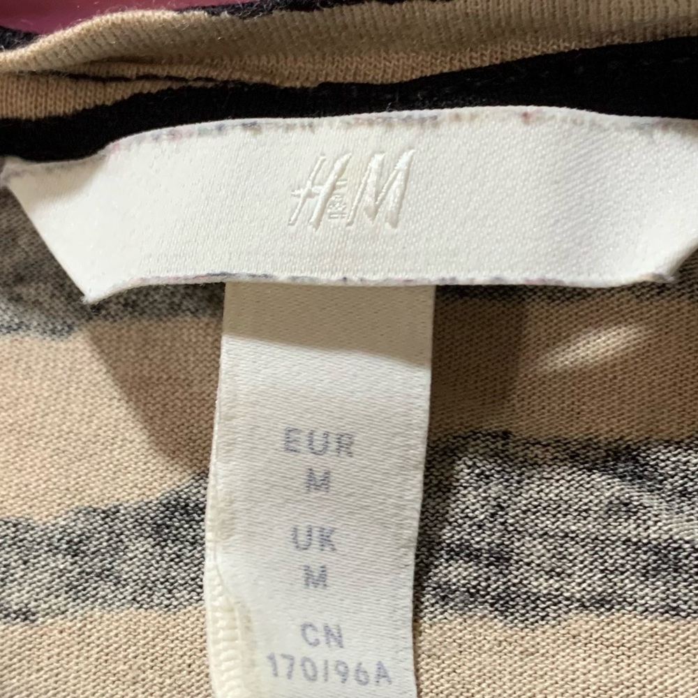 H&M top Short Sleeve Top Zebra print top Size UK M Black and Beige stripes - Picture 4 of 5
